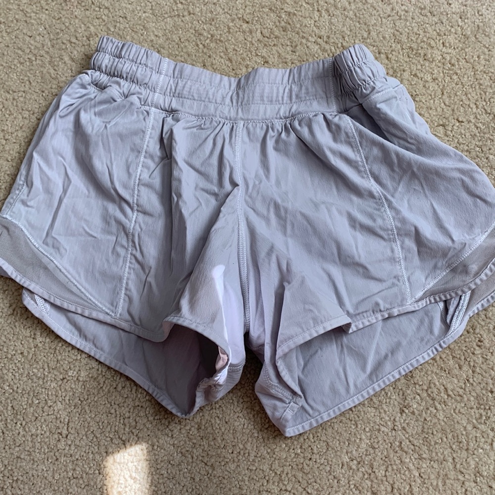 White lululemon shorts